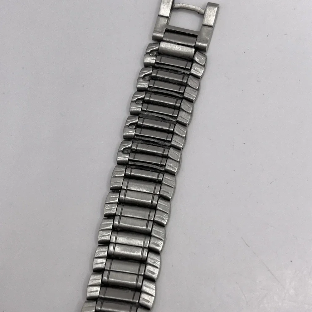 Celebrity Women's Quartz‎ Watch Silver 7.75